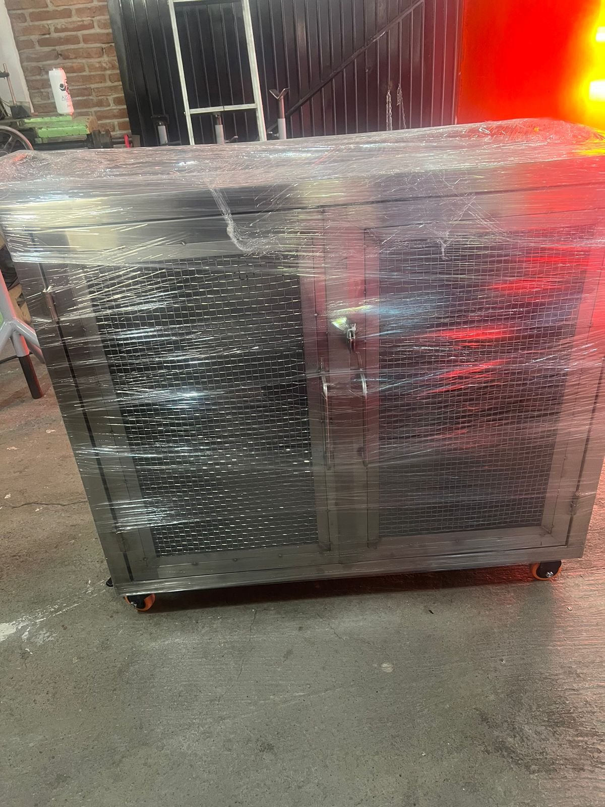Gabinete inoxidable listo para entrega